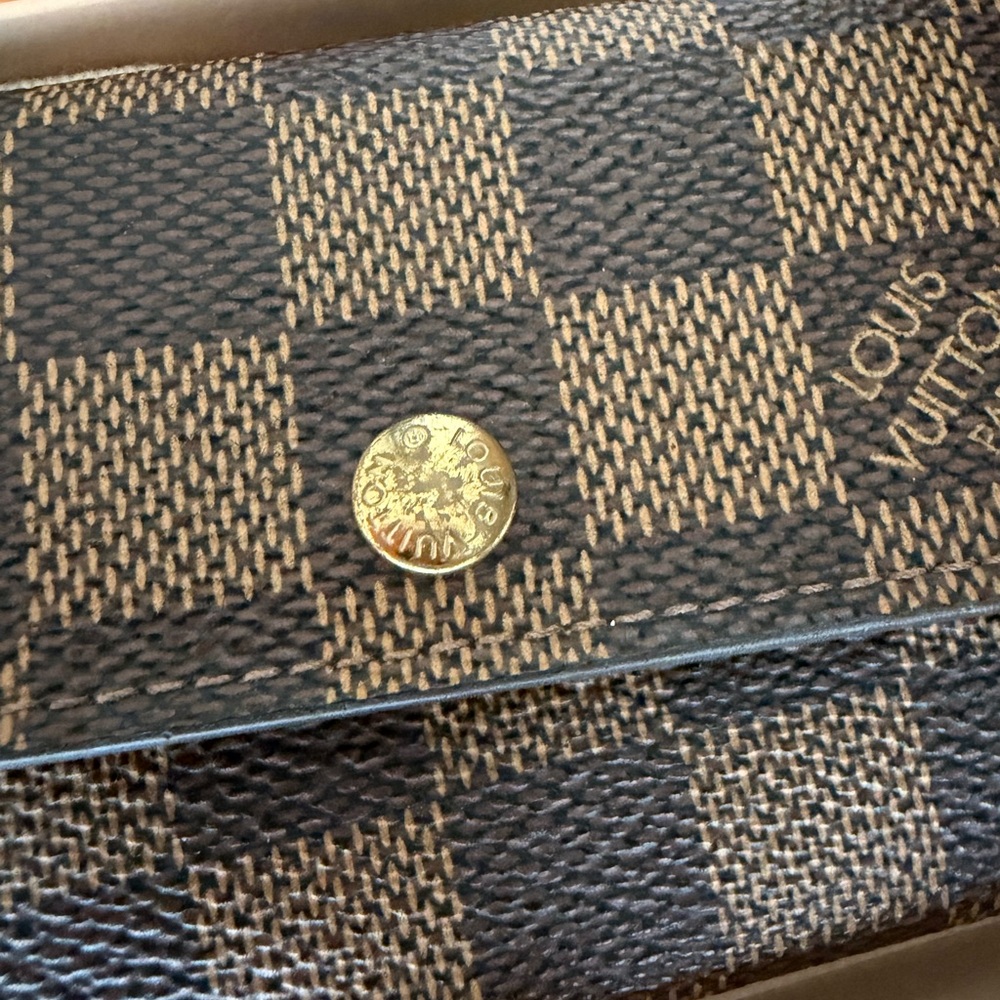 Louis Vuitton  Damier Coin Purse